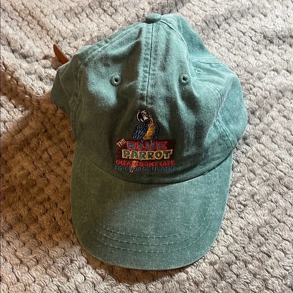 Blue Parrot st. George Island Embroidered Green Cap